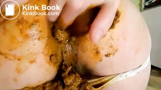 Panty pooping and smearing - video 3