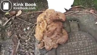 her shit's for the STREETS !