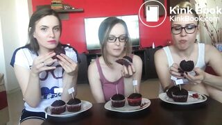 Hot girls shitting and make shit cupcakes