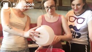 Hot girls shitting and make shit cupcakes