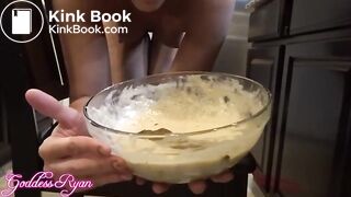 One of my favorite scat girl making shit lunch