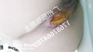 Girl FILLS the toilet!