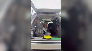 brave girl shits outside behind busy high way