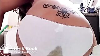 loud nasty wet shart fills her white panties & 1eak out