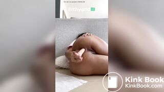 Estefamor cute latina girl whit big ass shitting a nice