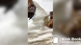 Morena rabuda cagando gostoso