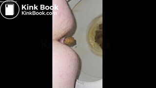 Bbw wife takes quick shit