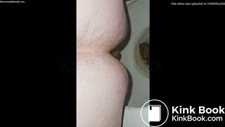 Bbw wife takes quick shit
