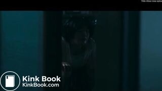 girl poop in toilet scene