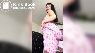 Pooping in dress - video 2
