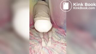 Diaper diarrhea in bed