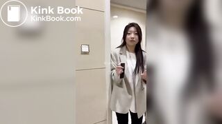 spy camera asian girl pee and shit.video_151
