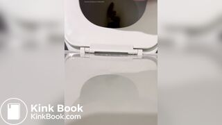 she filled the toilet - video 2