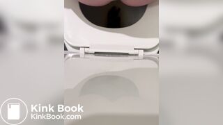 she filled the toilet - video 2