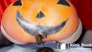 PERFECT PUMPKIN PAINTED ASS POOPING