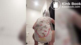 Cute girl pooping pamper