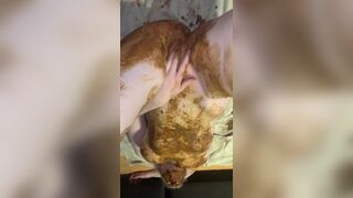 scat smearing and fingering