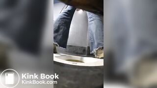 spy camera asian girl pee and shit.video_241