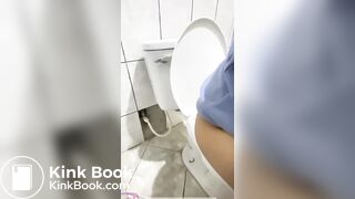 Girl Toilet Fart 2