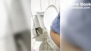 Girl Toilet Fart 2