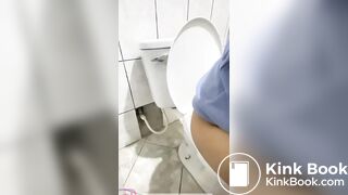 Girl Toilet Fart 2