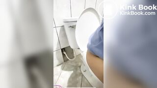 Girl Toilet Fart 2