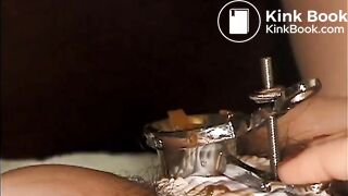 her pussy filled with shit（UNCENSORED）