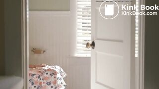 Emilia Clarke poops scene (“realistic” audio edit)