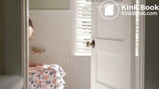 Emilia Clarke poops scene (“realistic” audio edit)