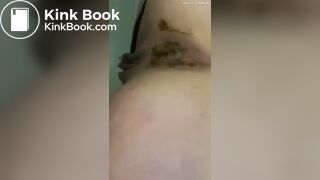 Hot teen touch herself and poop