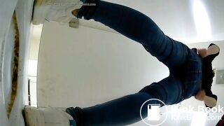 spy camera asian girl pee and shit.video_212