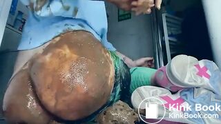 Lovely scat buttocks..