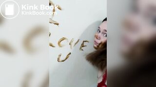 Gorda gostosa cagando e lambuzando