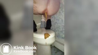 Girls having diarrea