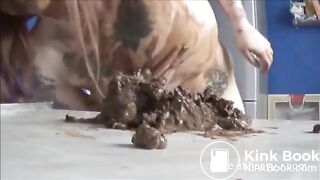 Hot girl shitting on counter and eating it