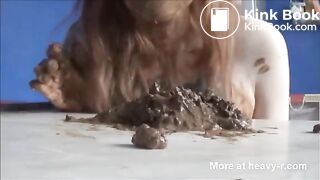 Hot girl shitting on counter and eating it