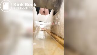 spy camera asian girl pee and shit.video_166