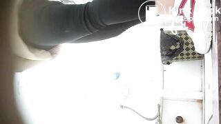 spy camera asian girl pee and shit.video_217