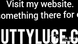 2 bad Bitches Shit in Lucky guy's mouth without remorse