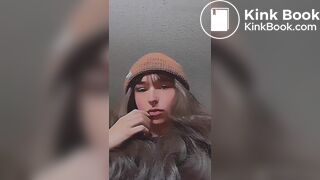 Hot girl shitting and eating
