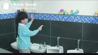 girl need to poop