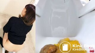 cute girl pooping - video 20