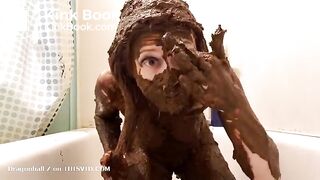 Her collected shit smearing all over her body!