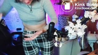 Streamer shits herself in stream