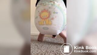 Diaper girl poop n sit