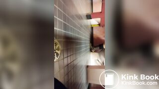Girl Pooping - video 112