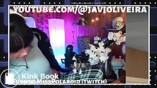 Spanish streamer shits live on Twitch