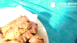 girl shits - video 17