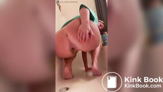 Laura dropping some shit