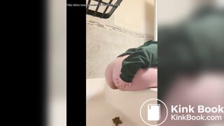 Gassy Tub Shit and Piss